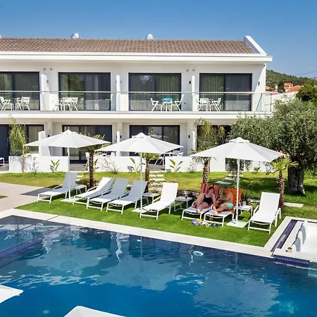 Epicentrum Bed & Breakfast 4*