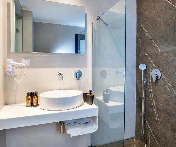 Epicentrum Oda ve Kahvaltı 4*